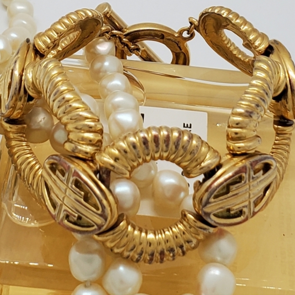 Vintage Givenchy Signed Rare Chunky Logo Toggle Bracelet
